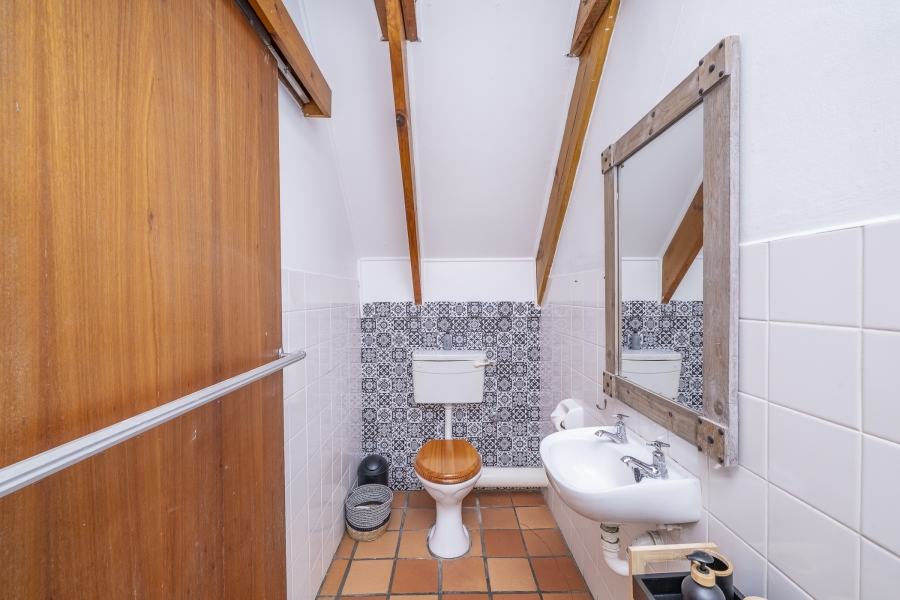 4 Bedroom Property for Sale in Hoog En Droog Western Cape